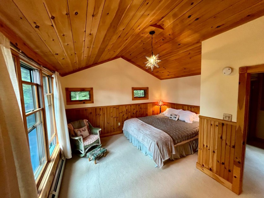 Second Floor King Bedroom