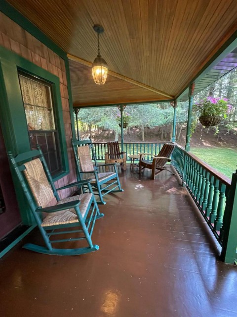 Three Sided Wrap Around Front Porch Lakeside