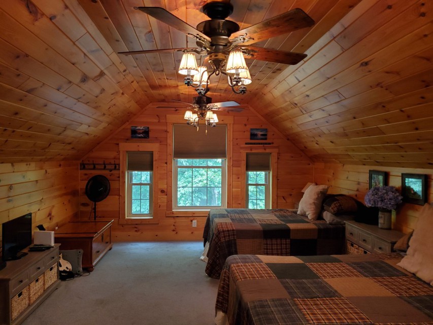 Loft (two full size beds)