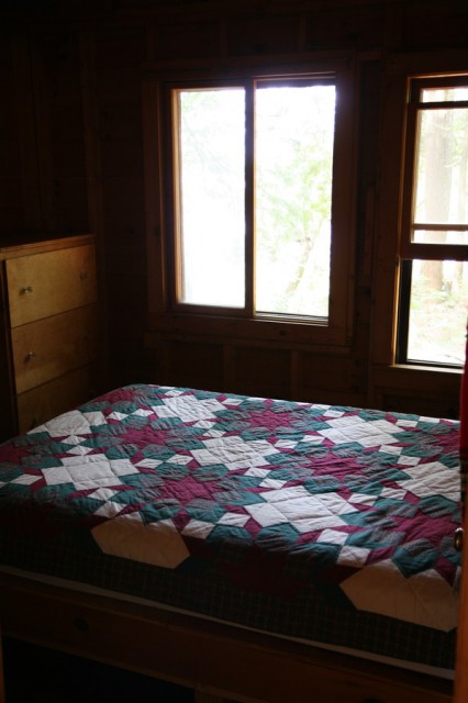 Middle bed room sleeps two.
