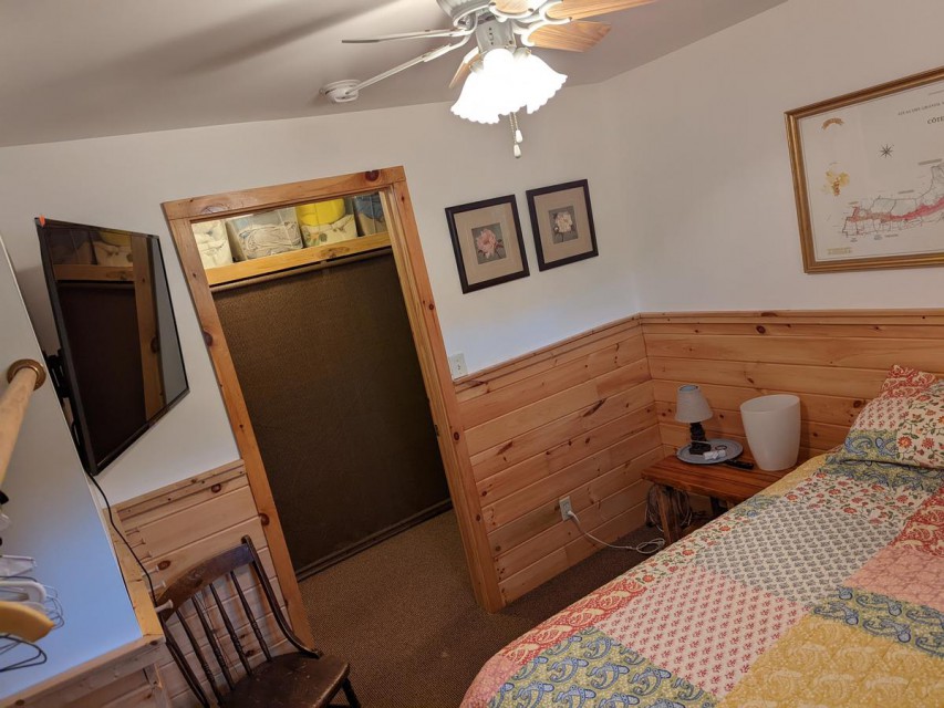 Ground Floor Queen Bedroom