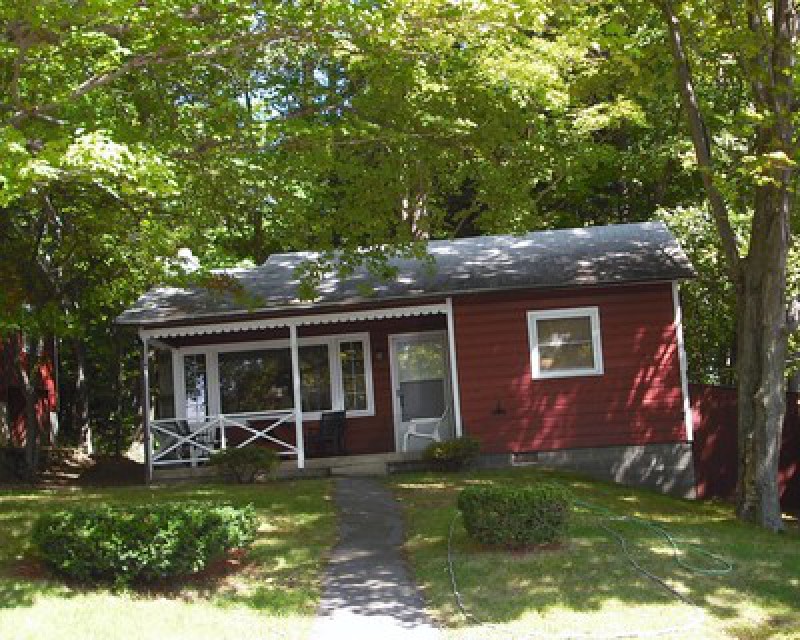 Waterfront Lake George Cabin Bolton Landing Vr7908