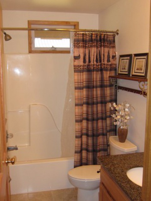 Main bathroom