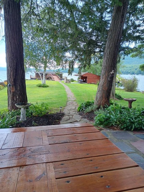 The point, lean-to and Boathouse
