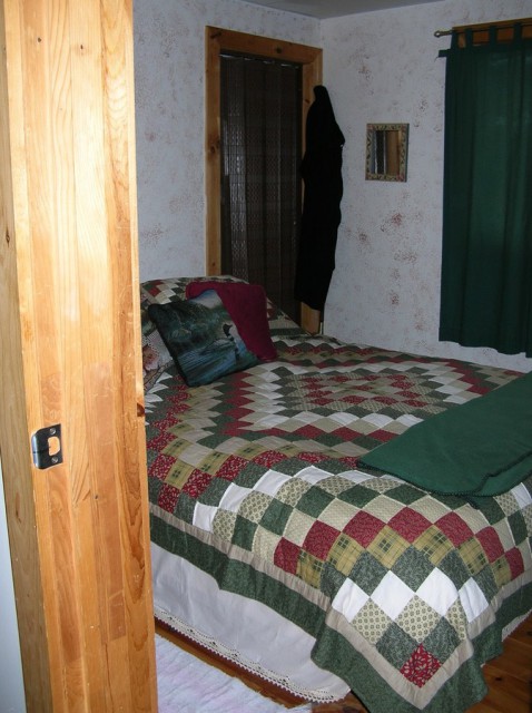 Queen Bedroom