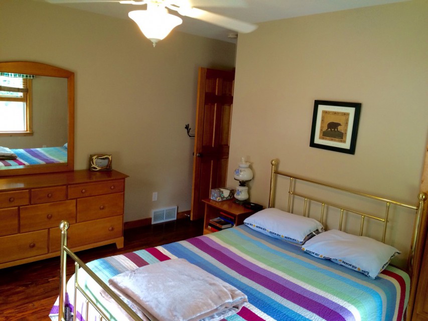 Down stairs bedroom #2