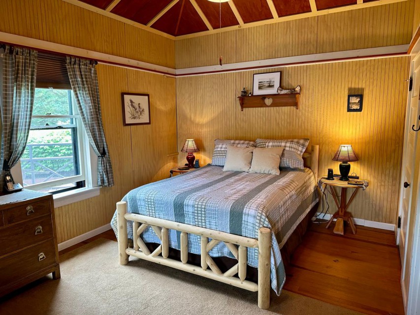 Master Bedroom (Bedrm #1)