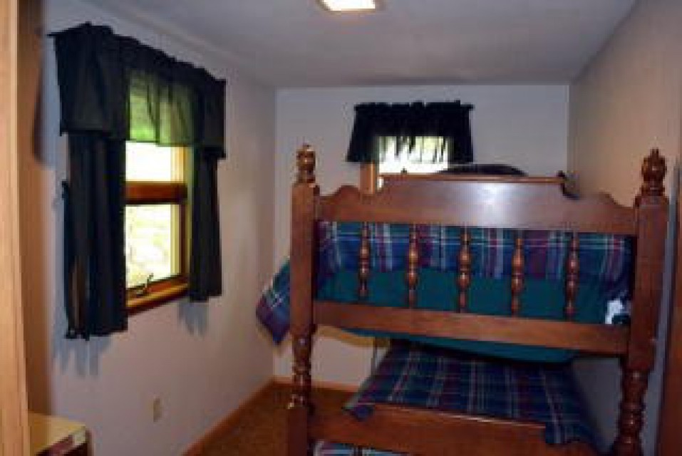 Bedroom 4 2 twin bunk bed