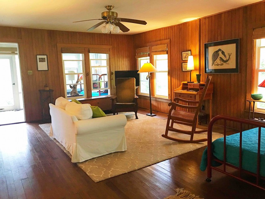 Living room as seen from kitchen