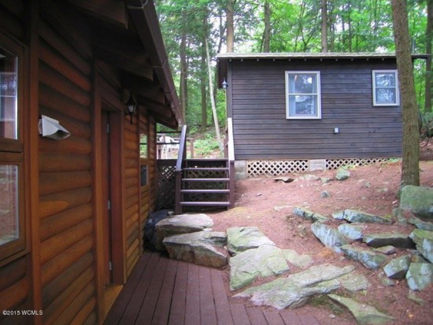 Guest Cottage with bath, beautiful natural setting