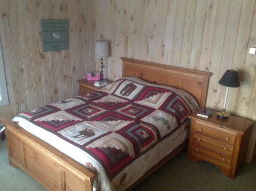 More great views of the lake. Love this quilt. 