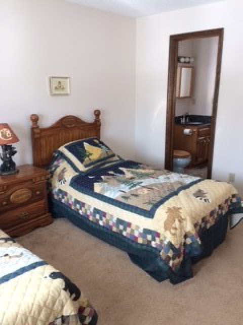 Second floor bedroom with 2 twin beds