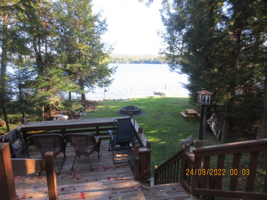 LAKE SIDE DECK