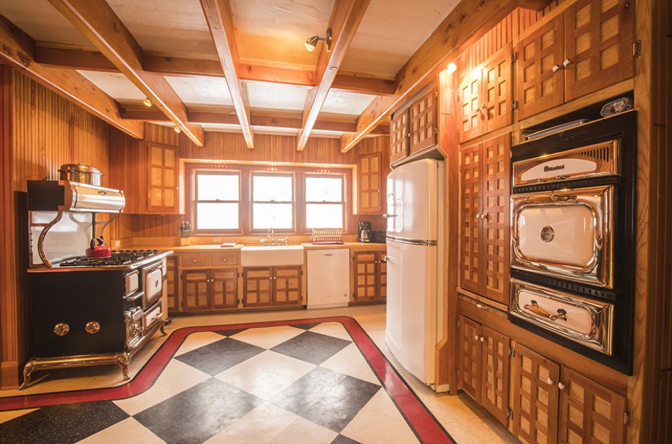 MODERN APPLIANCES