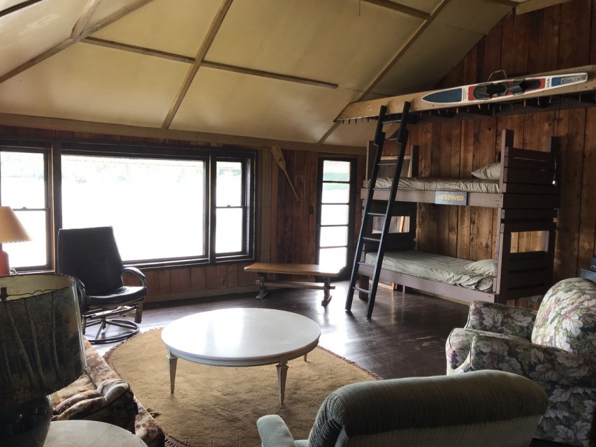 Left Unit Living Room - No top bunk 