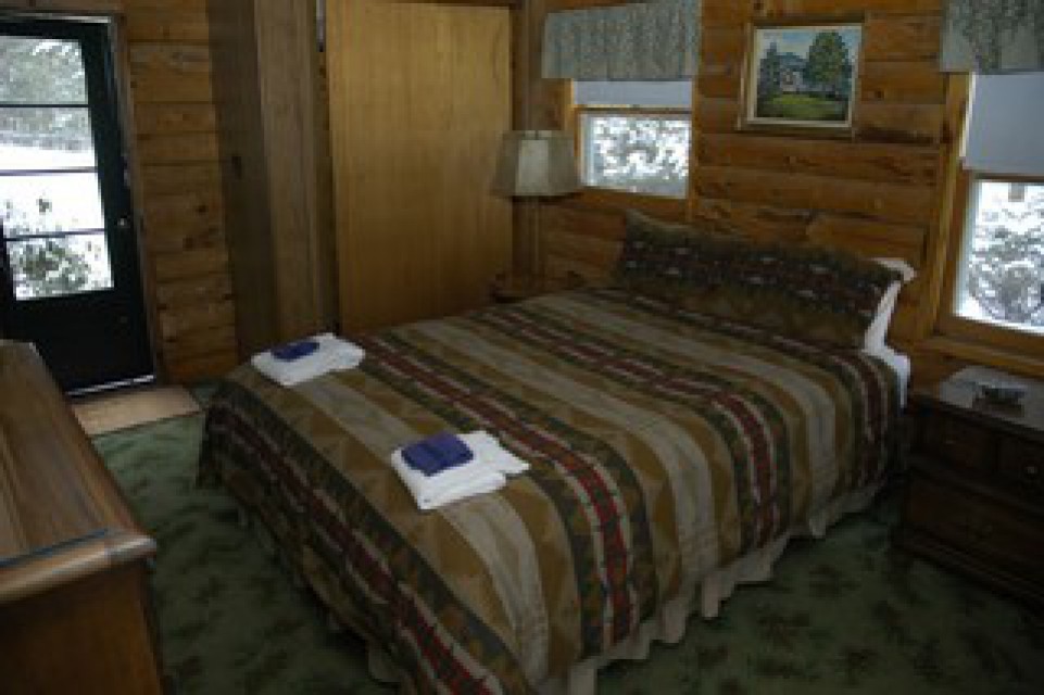 Cabin master bedroom
