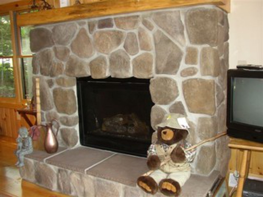 Gas fireplace
