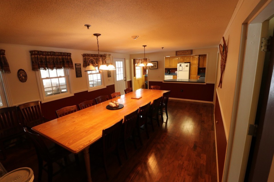 Dining Room (Farm Table Seats Up To 14)