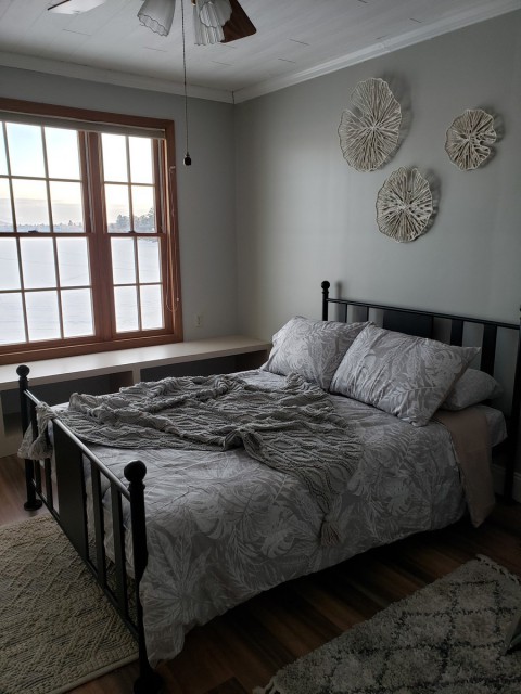 BR#5, full bed + large windows overlooking the lake