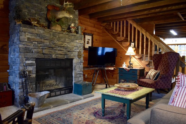 Great Room w/ Wood-Burning Fireplace