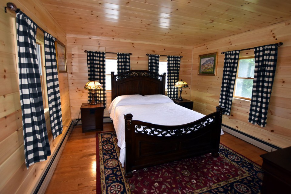 Bedroom 1 with Queen Bed