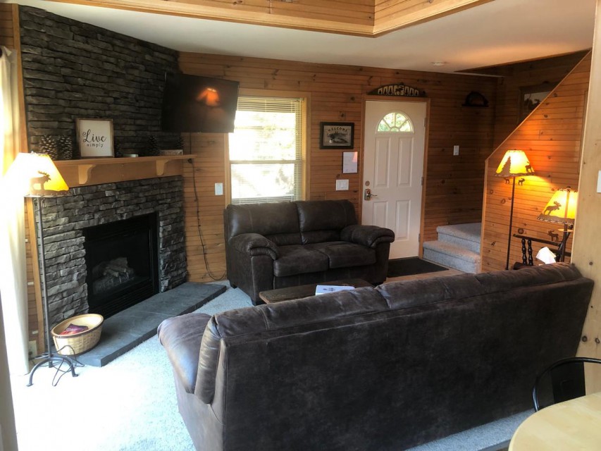 Living Room w/ fireplace 