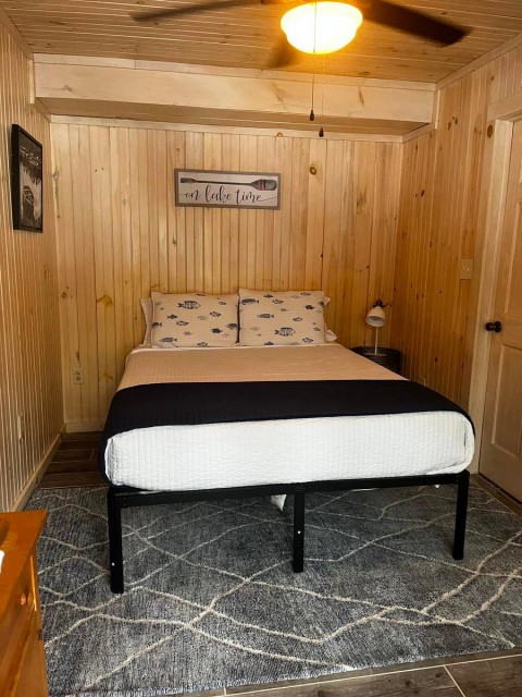 Lower level lakefront bedroom