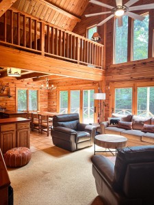 5 STAR RATED LOG CABIN WITH MOUNTAIN VIEW TRAIL
