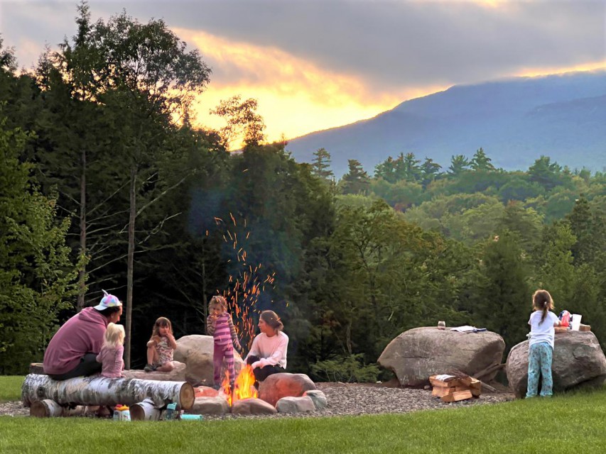 Enjoy the firepit with 180 degrees of mountain views.