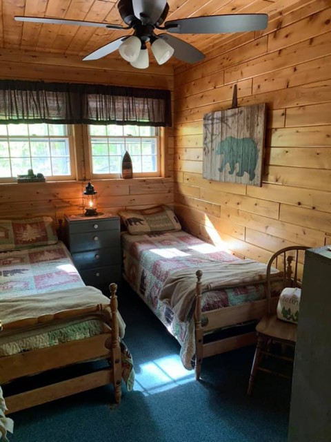 Kids Camp Bedroom w/ (2) Twins