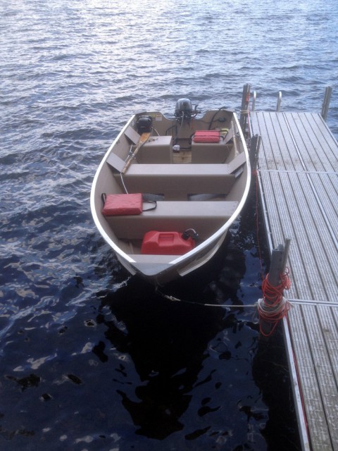 Fishing boat for rent