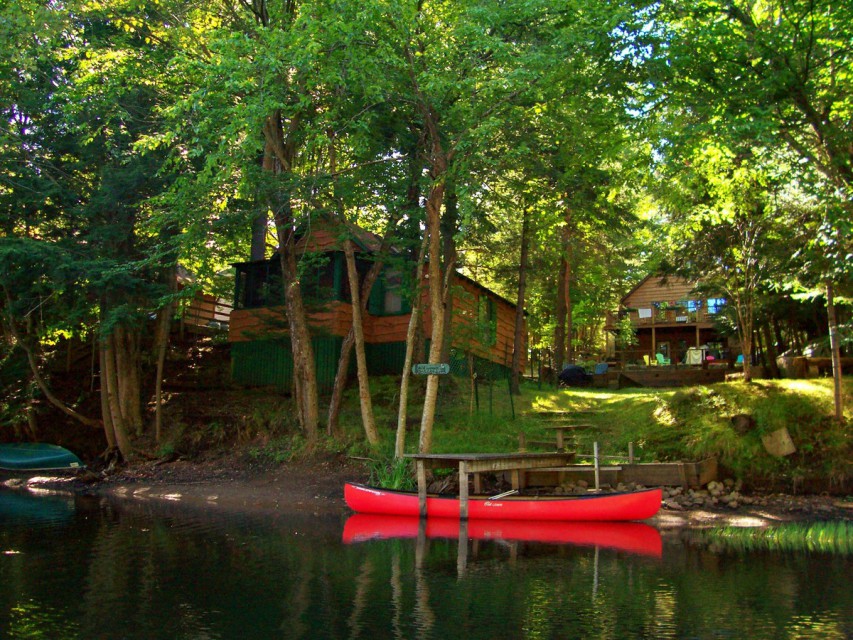 view of Sci Sci Cabin and Chalet from the river