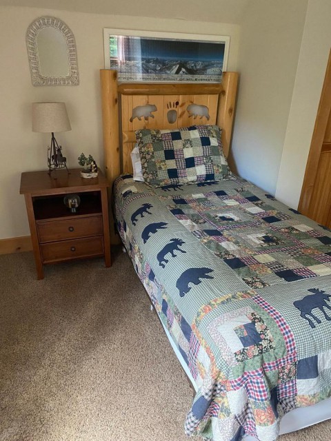 Upstairs Bedroom with 2 Twin Beds and Chaise 