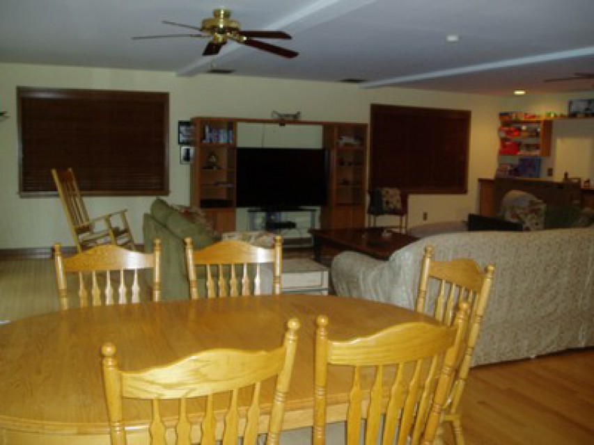 Great room, dining for 6, games, 60" TV, vcr/dvd 