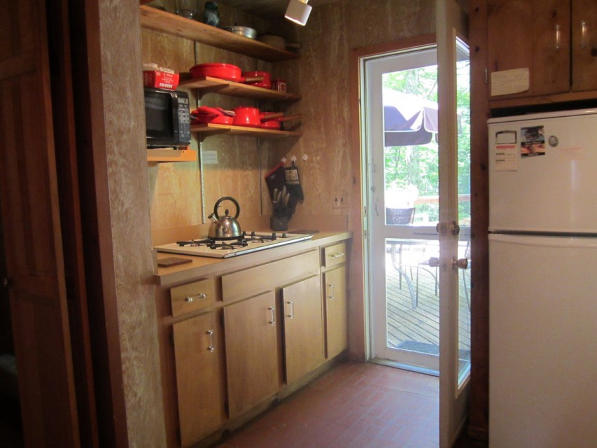 Kitchen, reverse view