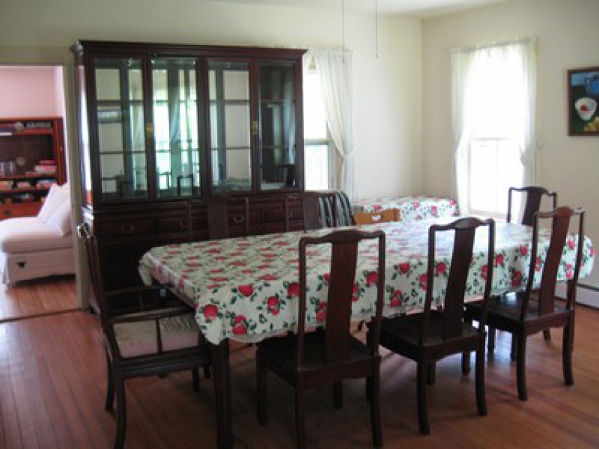 Dining room seats 12, kids' table for 3, play corner