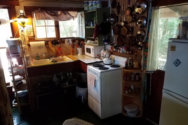 Full housekeeping with all kitchen utensils