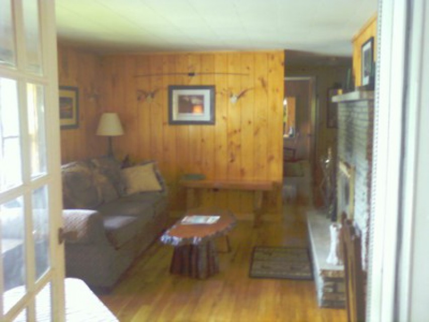 Upstairs living room,warm and cozy!