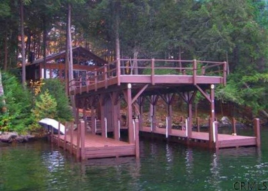 Redwood Log Cabin, 3 Boat dock and Sun deck