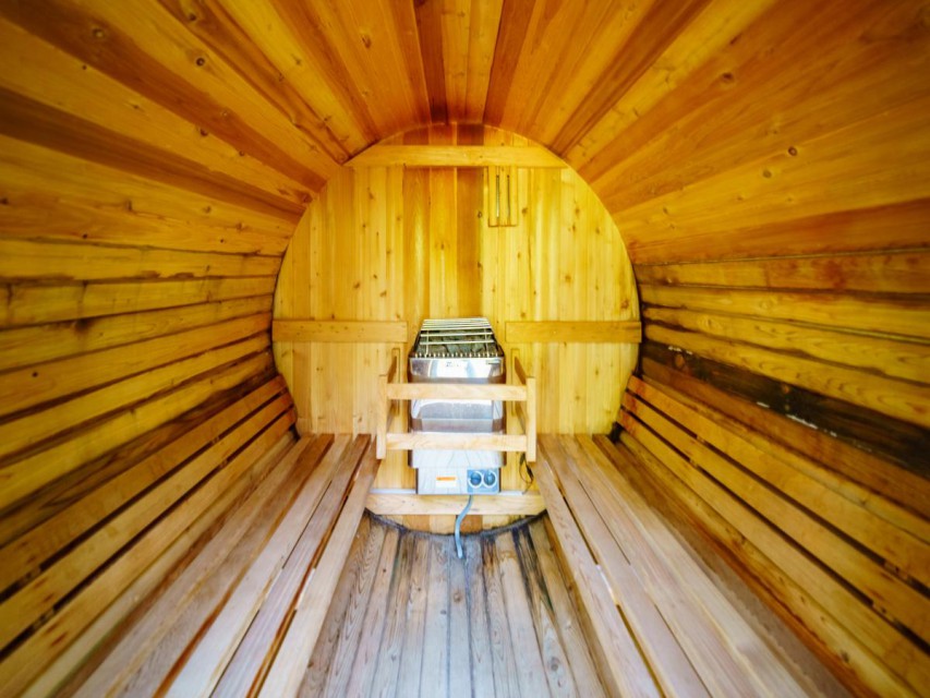 Soothe sore muscles in our Finlandian dry barrel sauna.