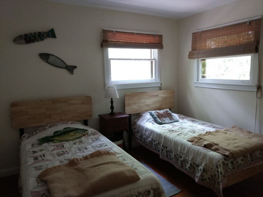 The Bay Cottage twin beds